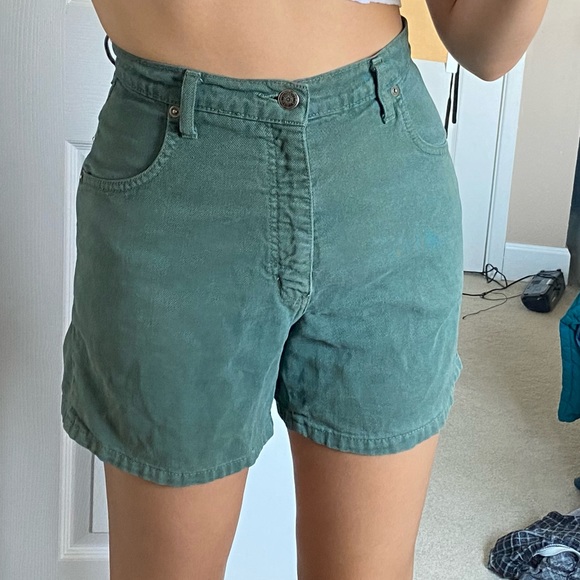 Vintage green long shorts - Picture 2 of 5